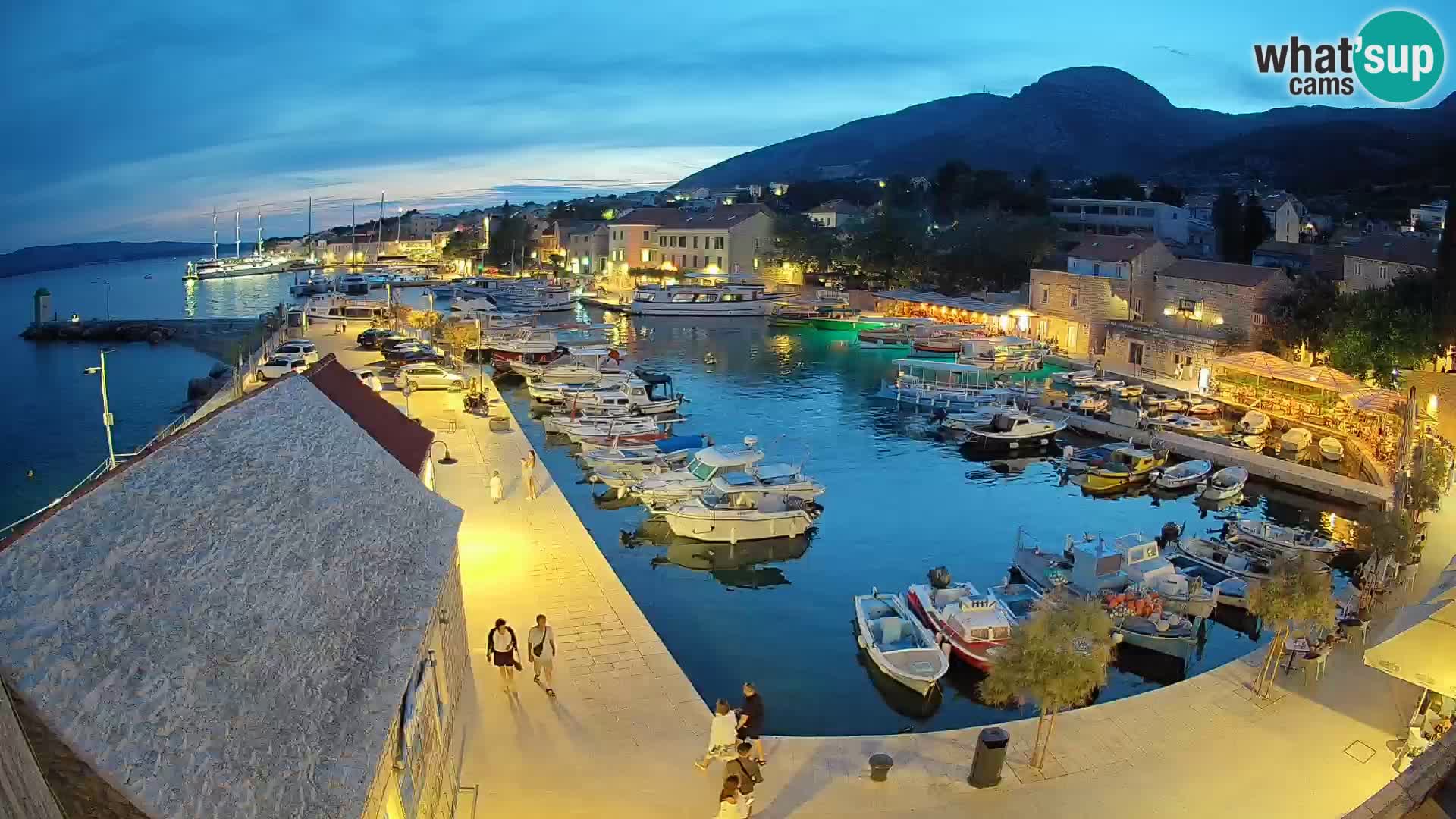 Webcam Bol Harbour – Live View of Bol Riva & Marina