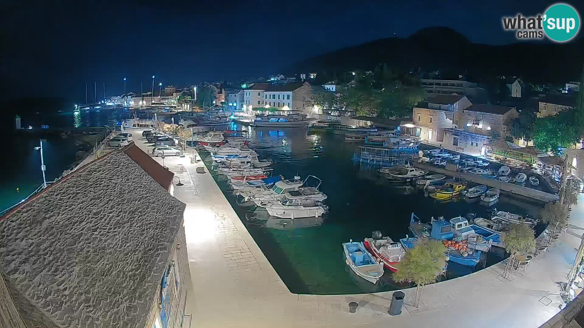 Webcam Bol Harbour – Live View of Bol Riva & Marina
