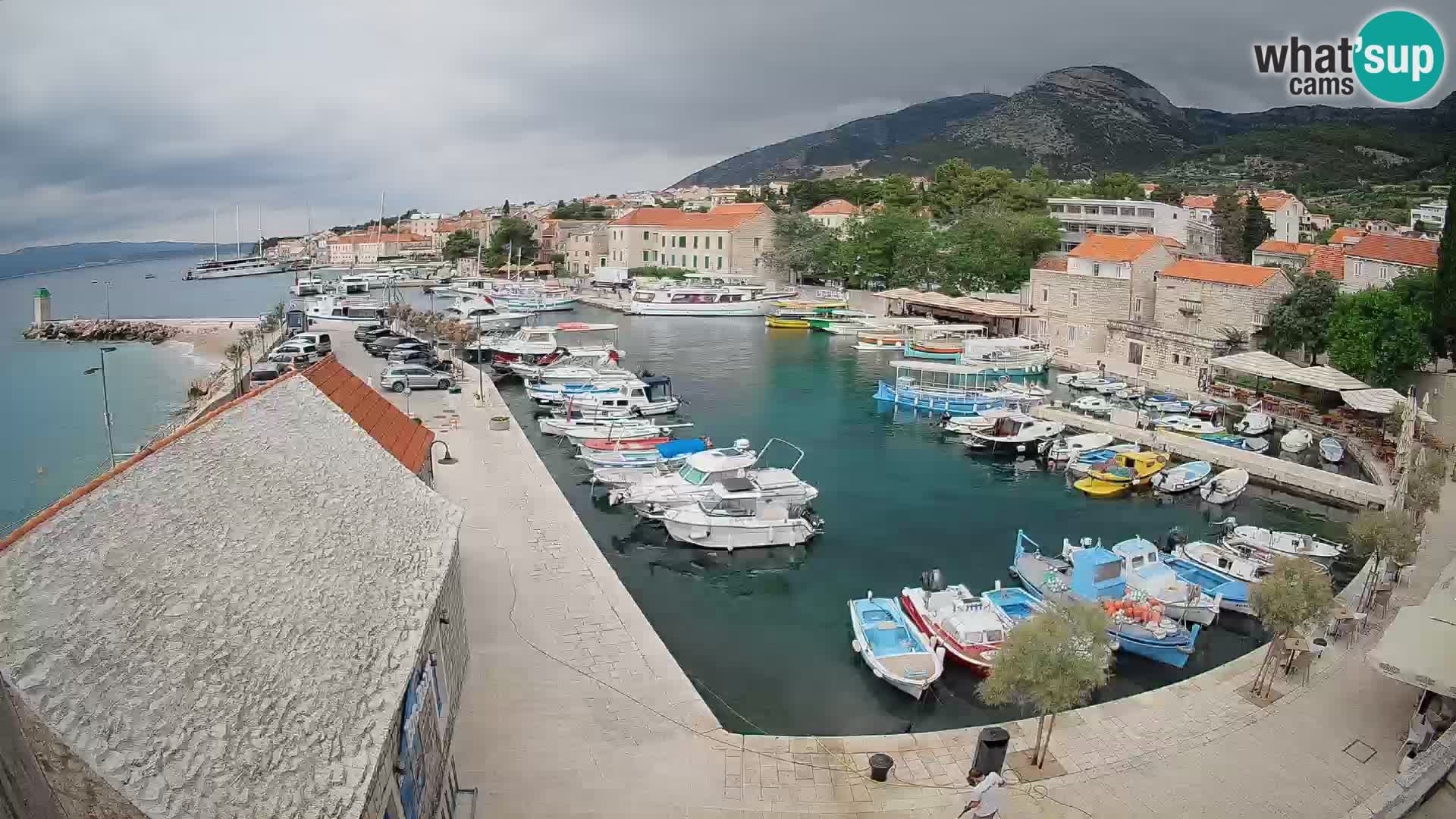 Webcam Bol Harbour – Live View of Bol Riva & Marina