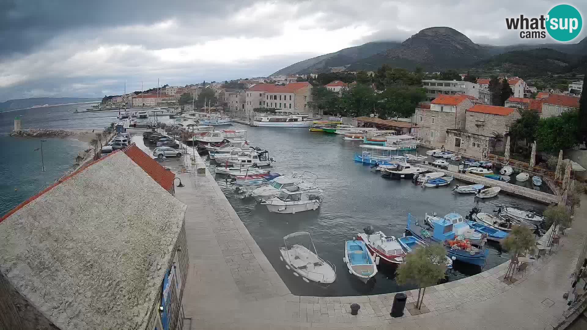 Webcam Bol Harbour – Live View of Bol Riva & Marina