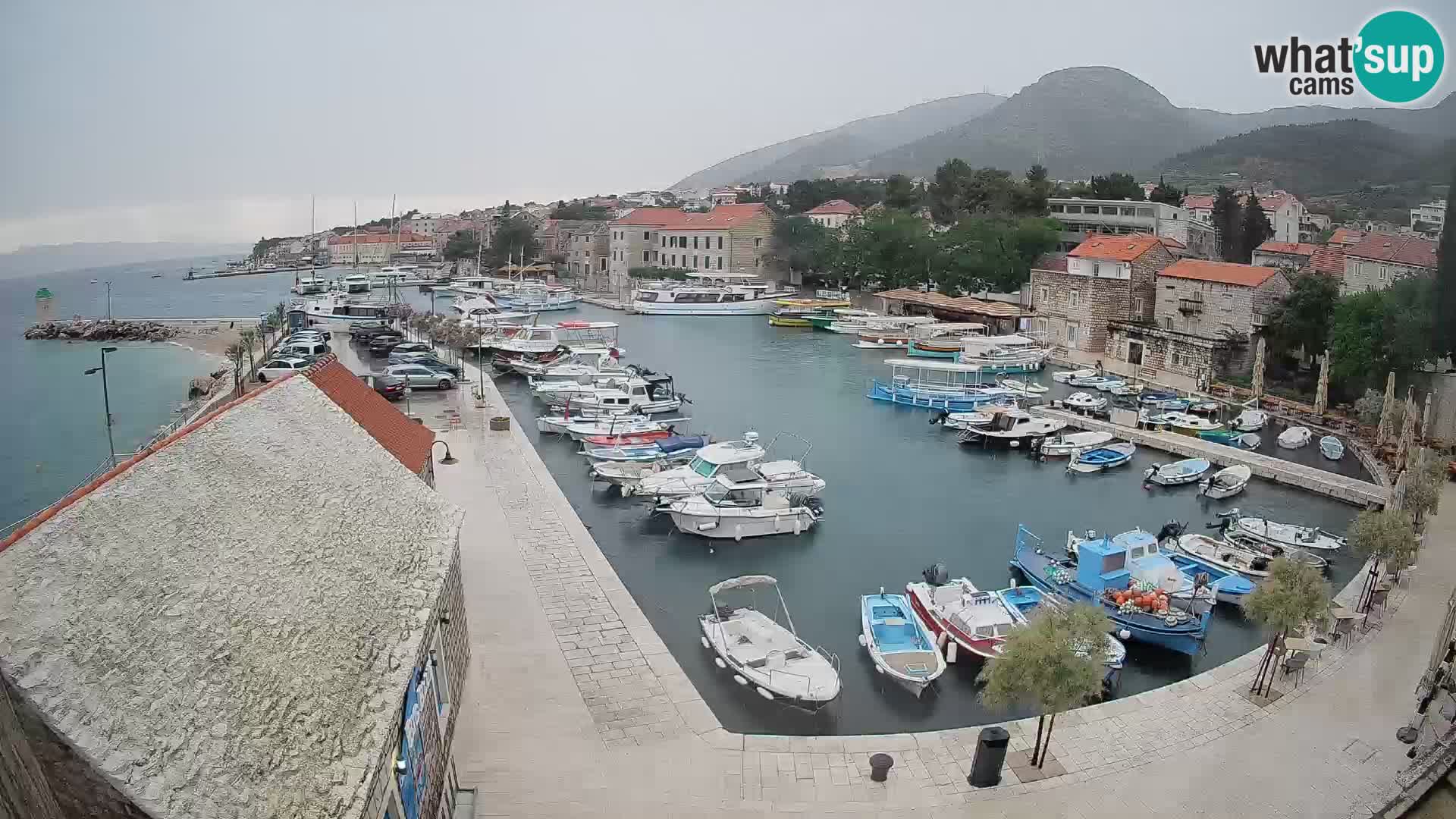 Webcam Bol Harbour – Live View of Bol Riva & Marina