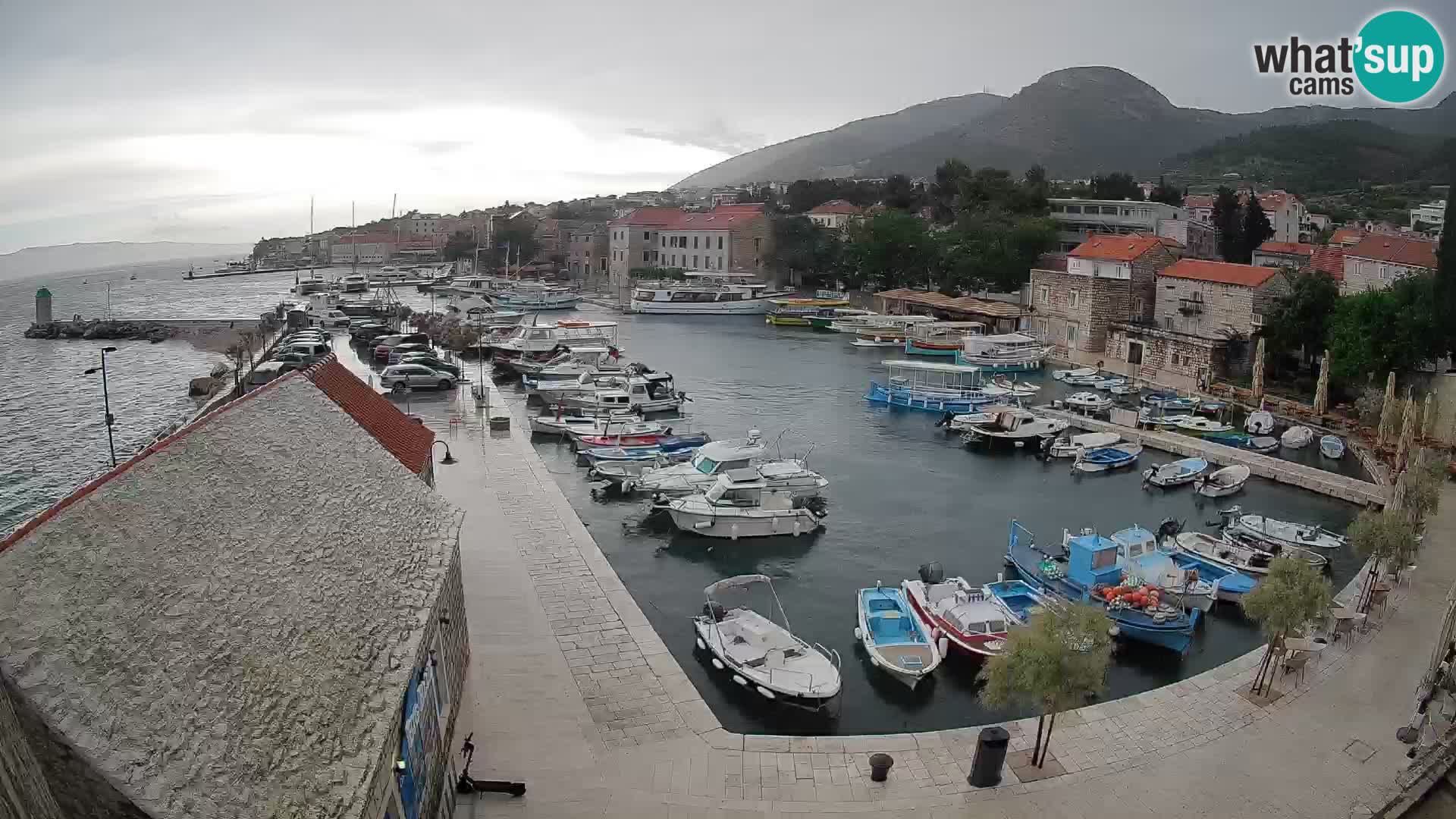 Webcam Bol Harbour – Live View of Bol Riva & Marina