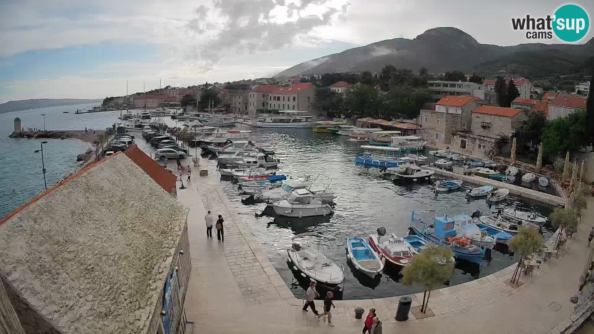 Webcam Bol Hafen – Liveblick auf Bol Riva & Marina