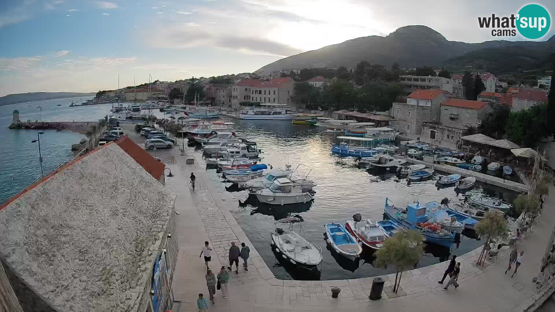 Webcam Bol Harbour – Live View of Bol Riva & Marina