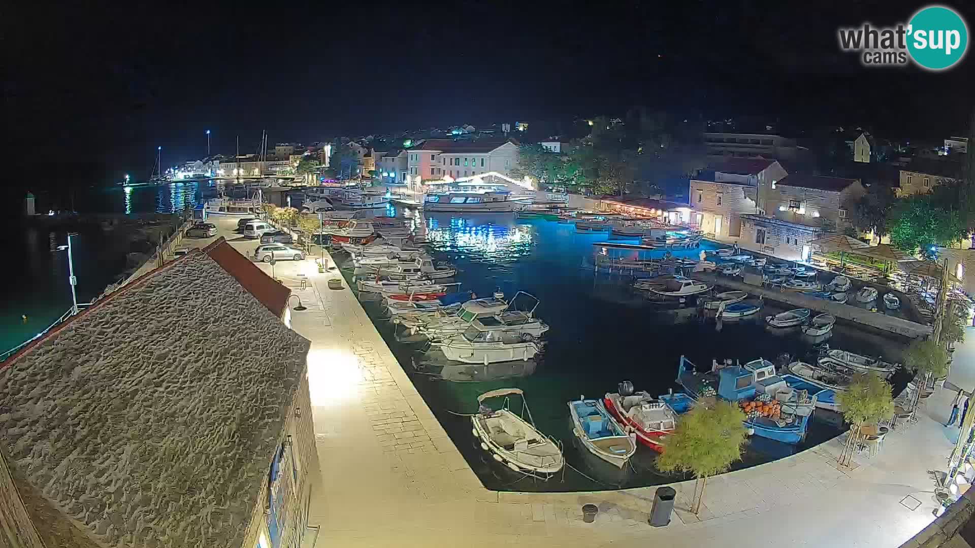 Webcam Bol Harbour – Live View of Bol Riva & Marina