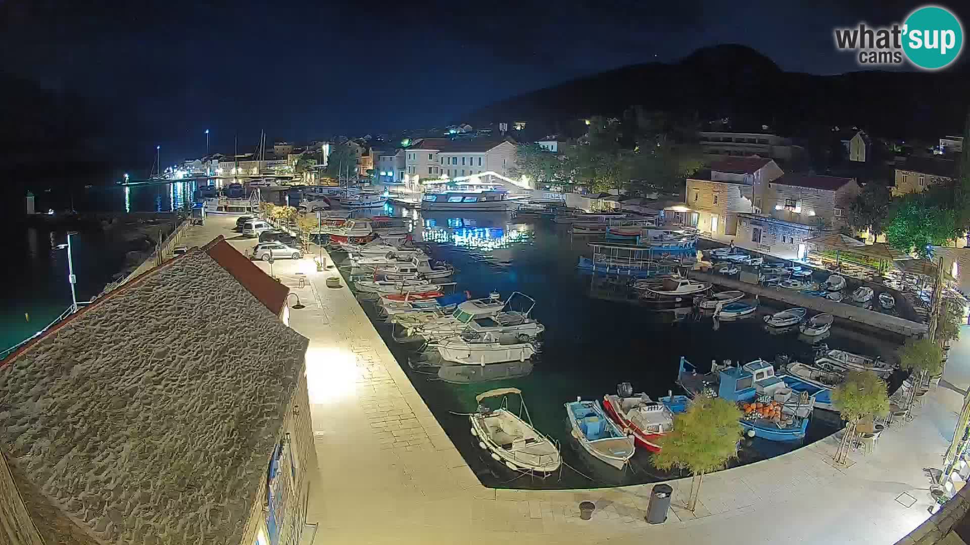 Webcam Bol Harbour – Live View of Bol Riva & Marina