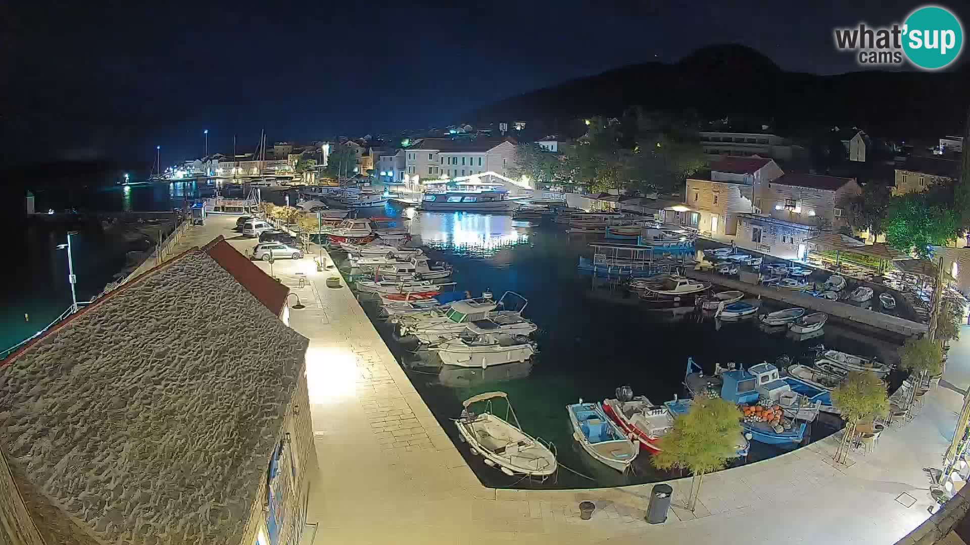 Webcam Bol Hafen – Liveblick auf Bol Riva & Marina