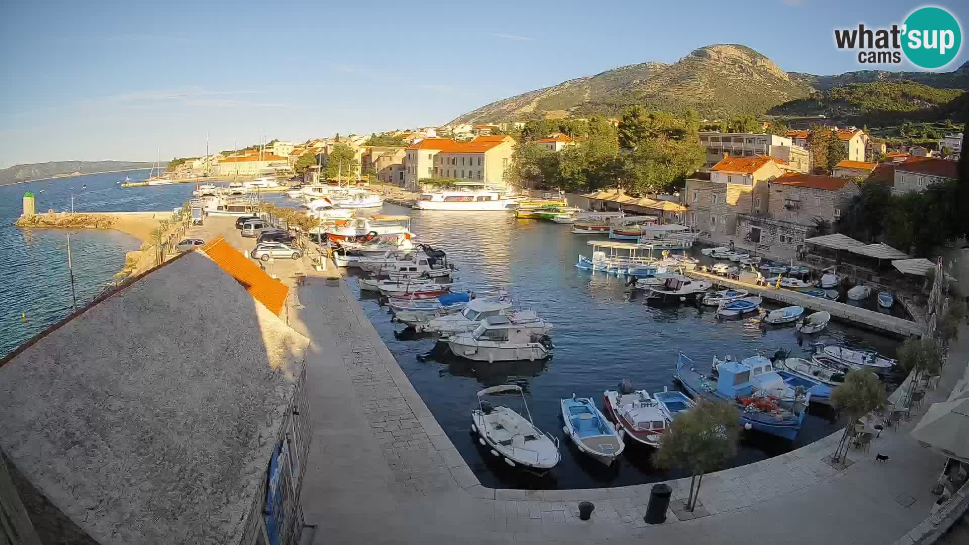 Webcam Bol Harbour – Live View of Bol Riva & Marina