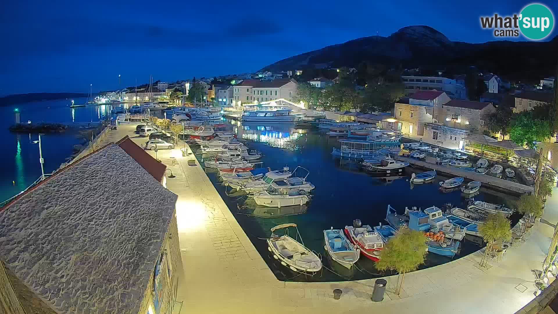 Webcam Bol Hafen – Liveblick auf Bol Riva & Marina
