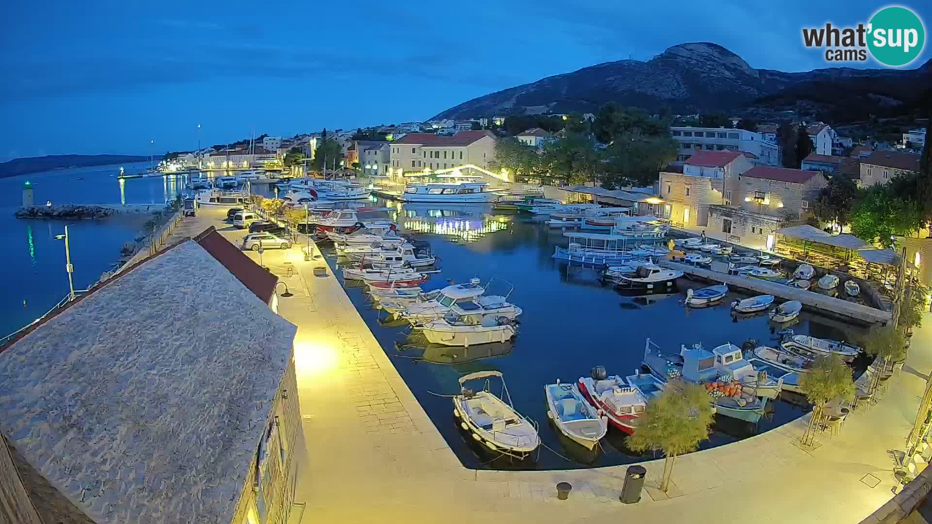Webcam Bol Harbour – Live View of Bol Riva & Marina