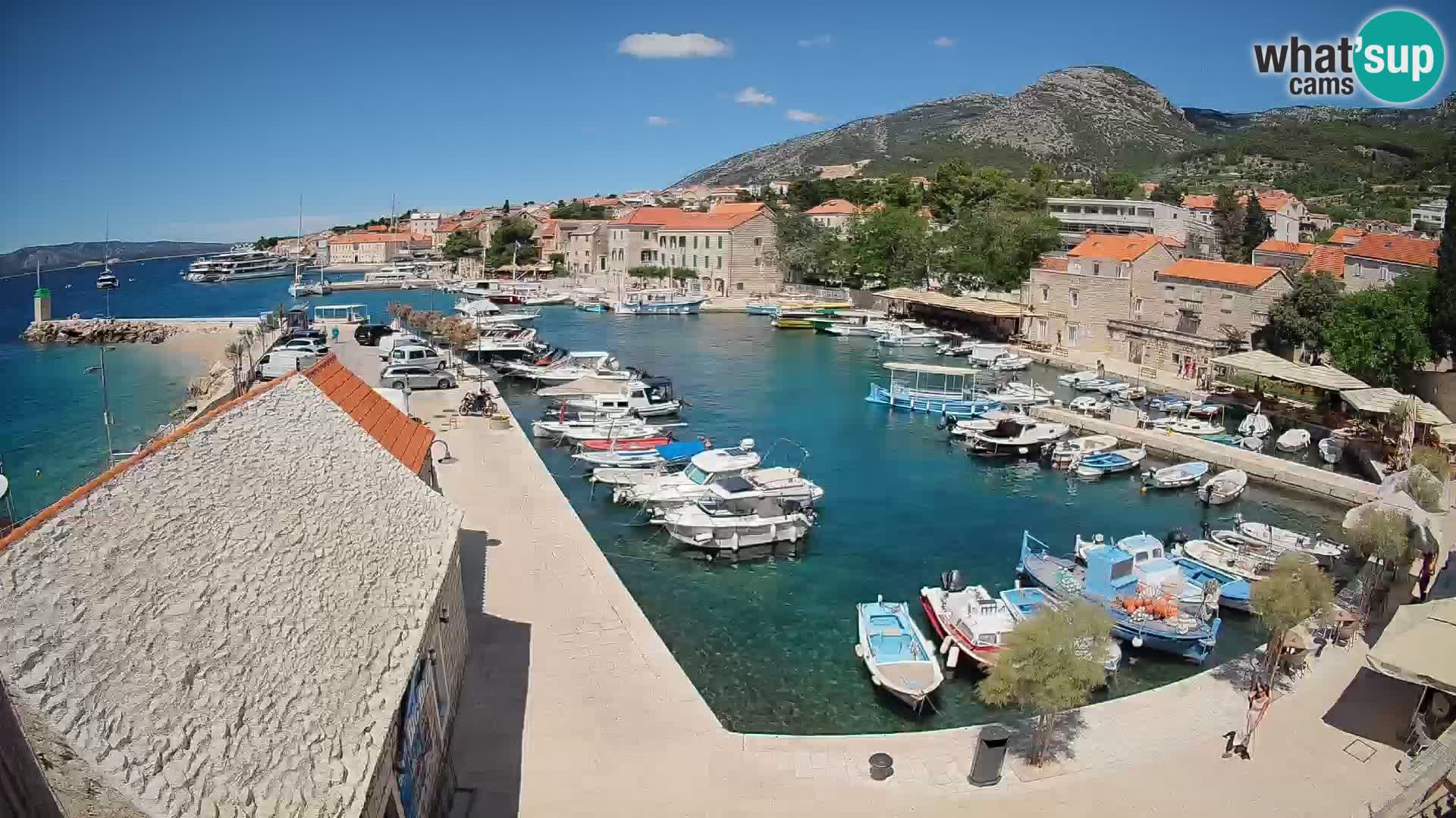 Webcam porto di Bol – Vista live sulla Riva e Marina