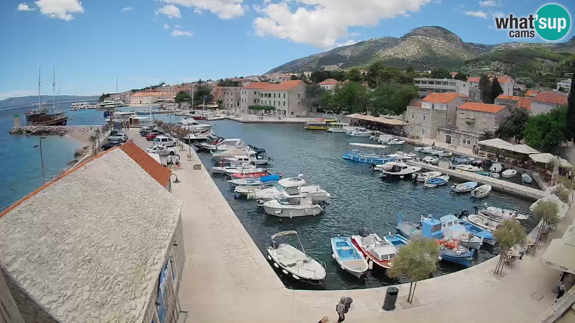 Webcam Bol Hafen – Liveblick auf Bol Riva & Marina
