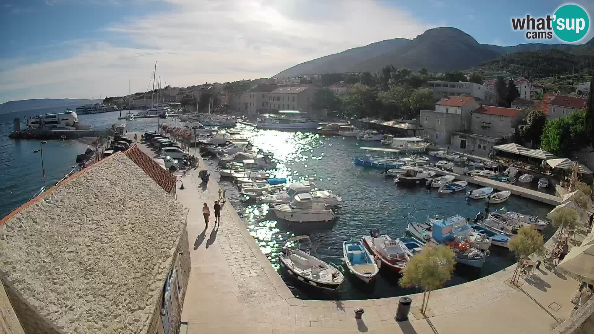 Webcam Bol Harbour – Live View of Bol Riva & Marina