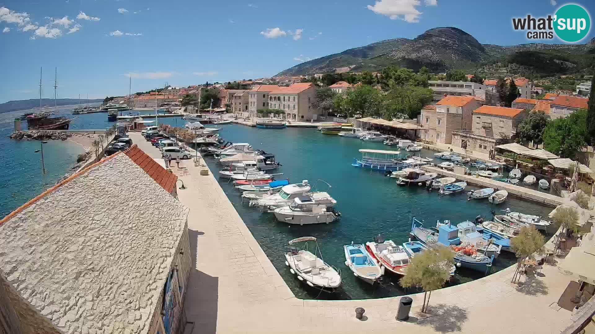 Webcam Bol Harbour – Live View of Bol Riva & Marina