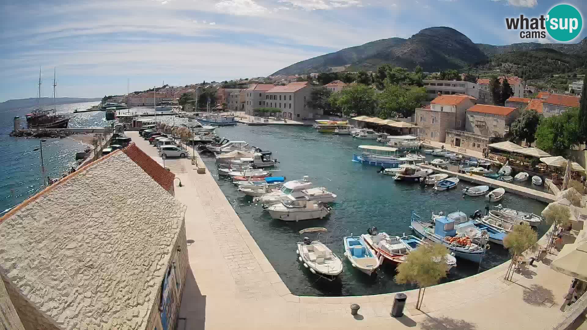 Webcam Bol Harbour – Live View of Bol Riva & Marina