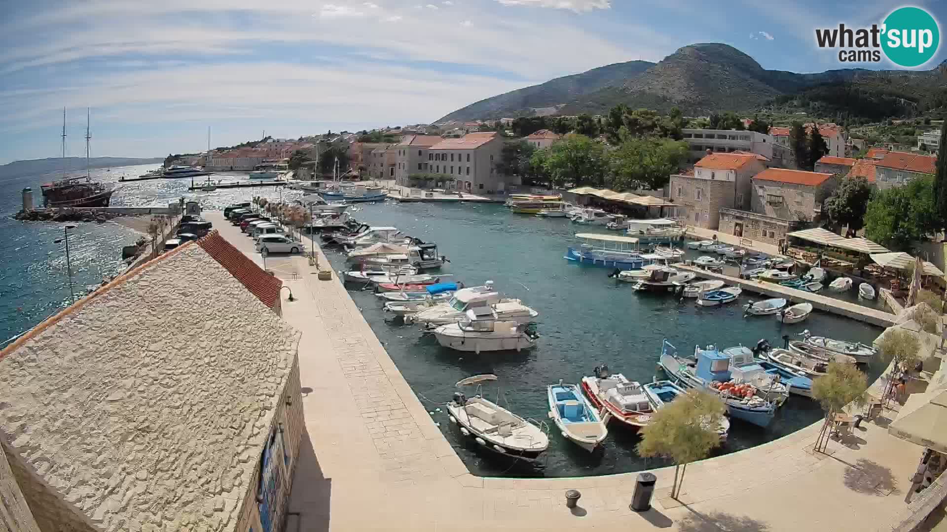 Webcam Bol Harbour – Live View of Bol Riva & Marina