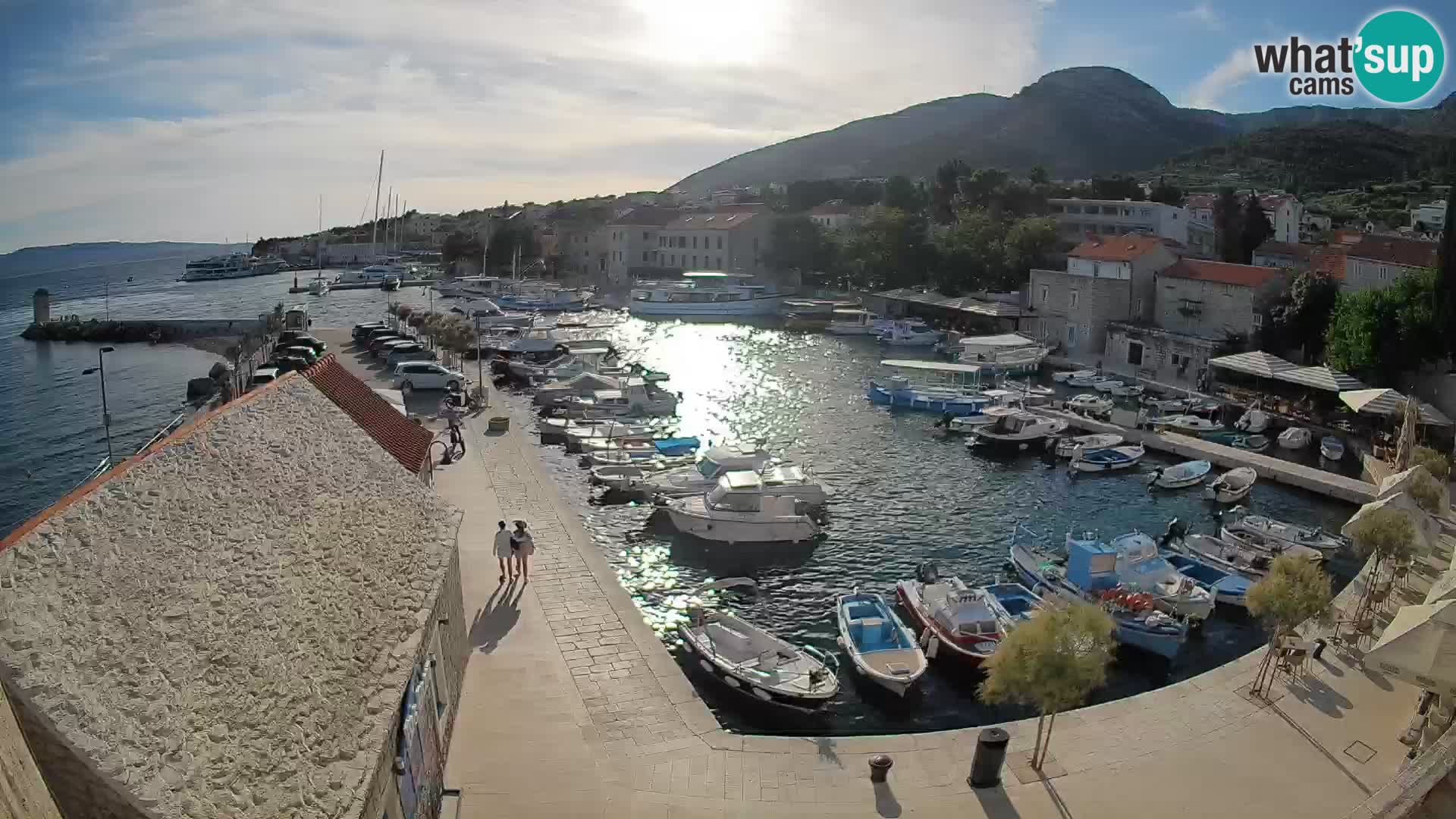 Webcam Bol Harbour – Live View of Bol Riva & Marina