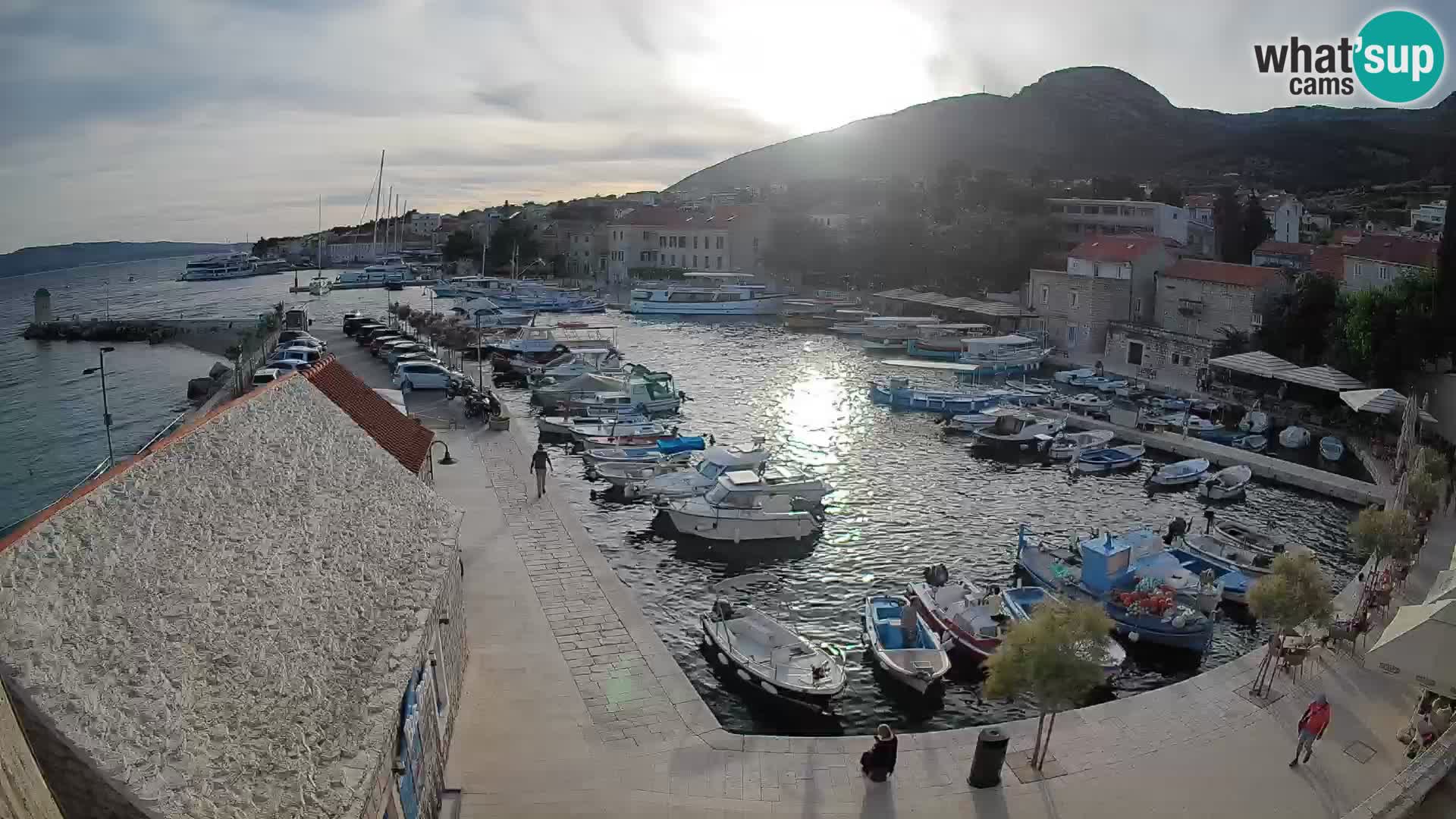 Webcam Bol Harbour – Live View of Bol Riva & Marina