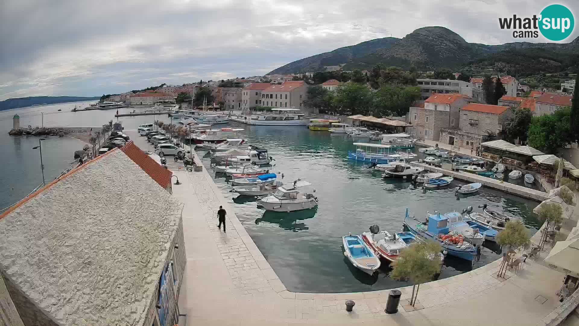 Webcam Bol Harbour – Live View of Bol Riva & Marina