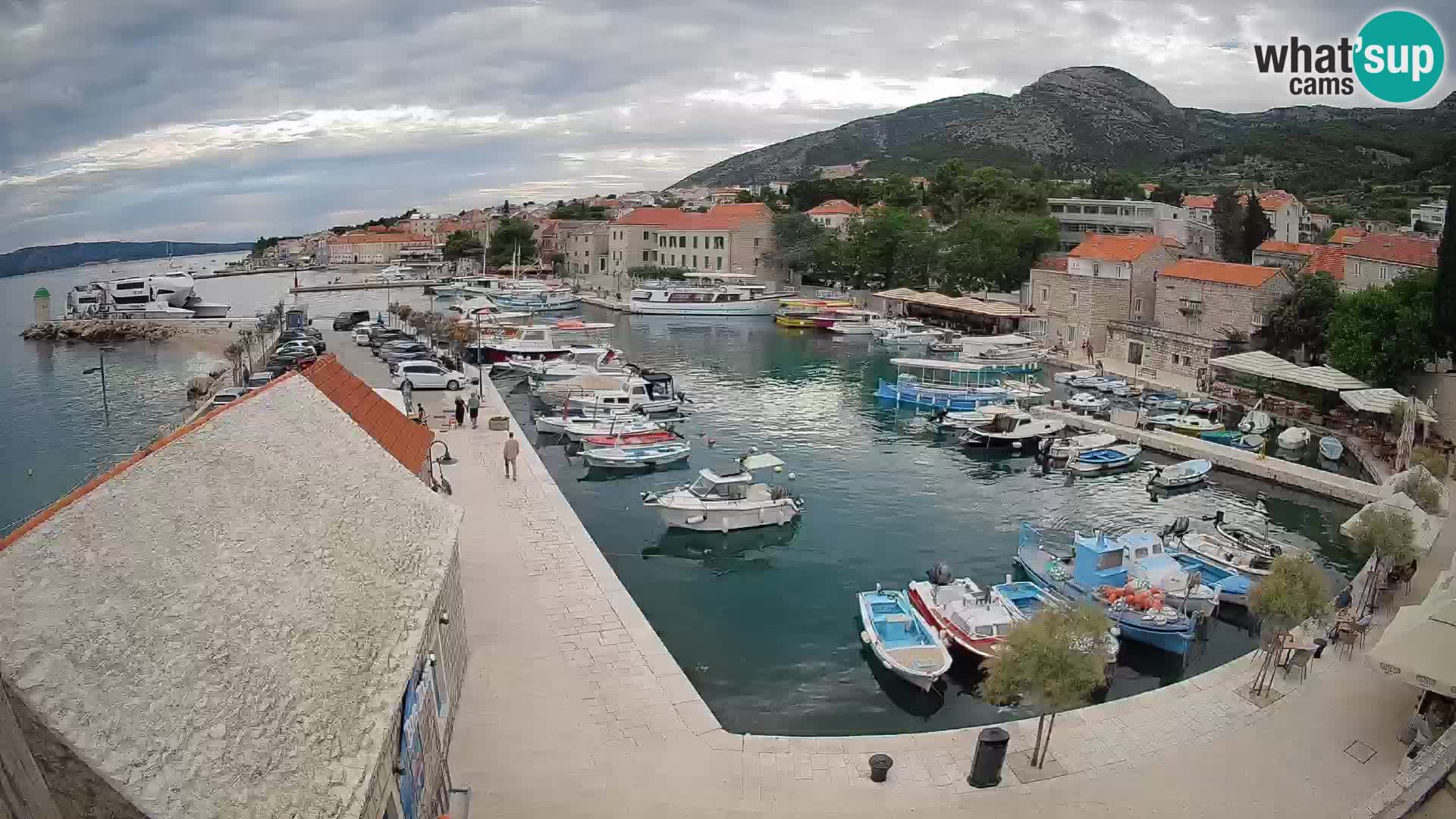 Webcam Bol Harbour – Live View of Bol Riva & Marina