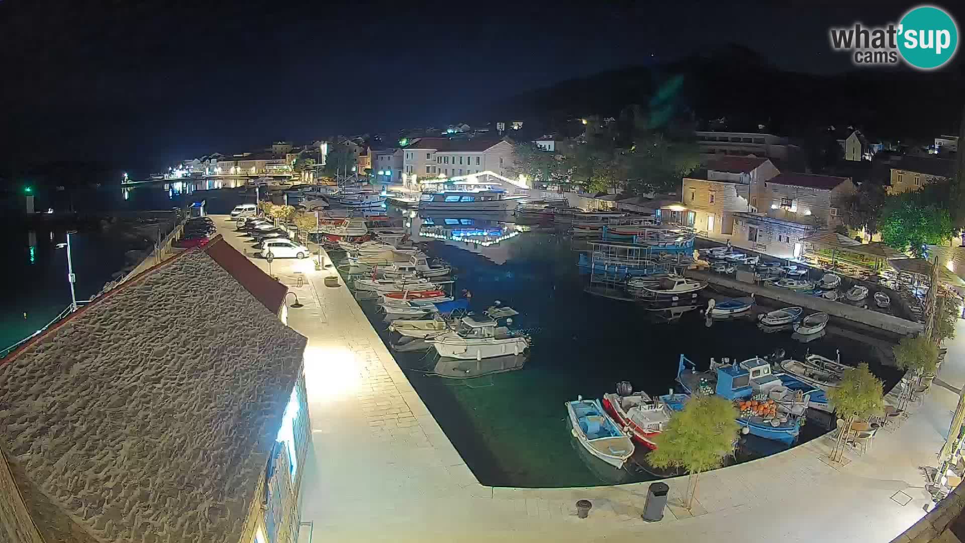 Webcam Bol Harbour – Live View of Bol Riva & Marina