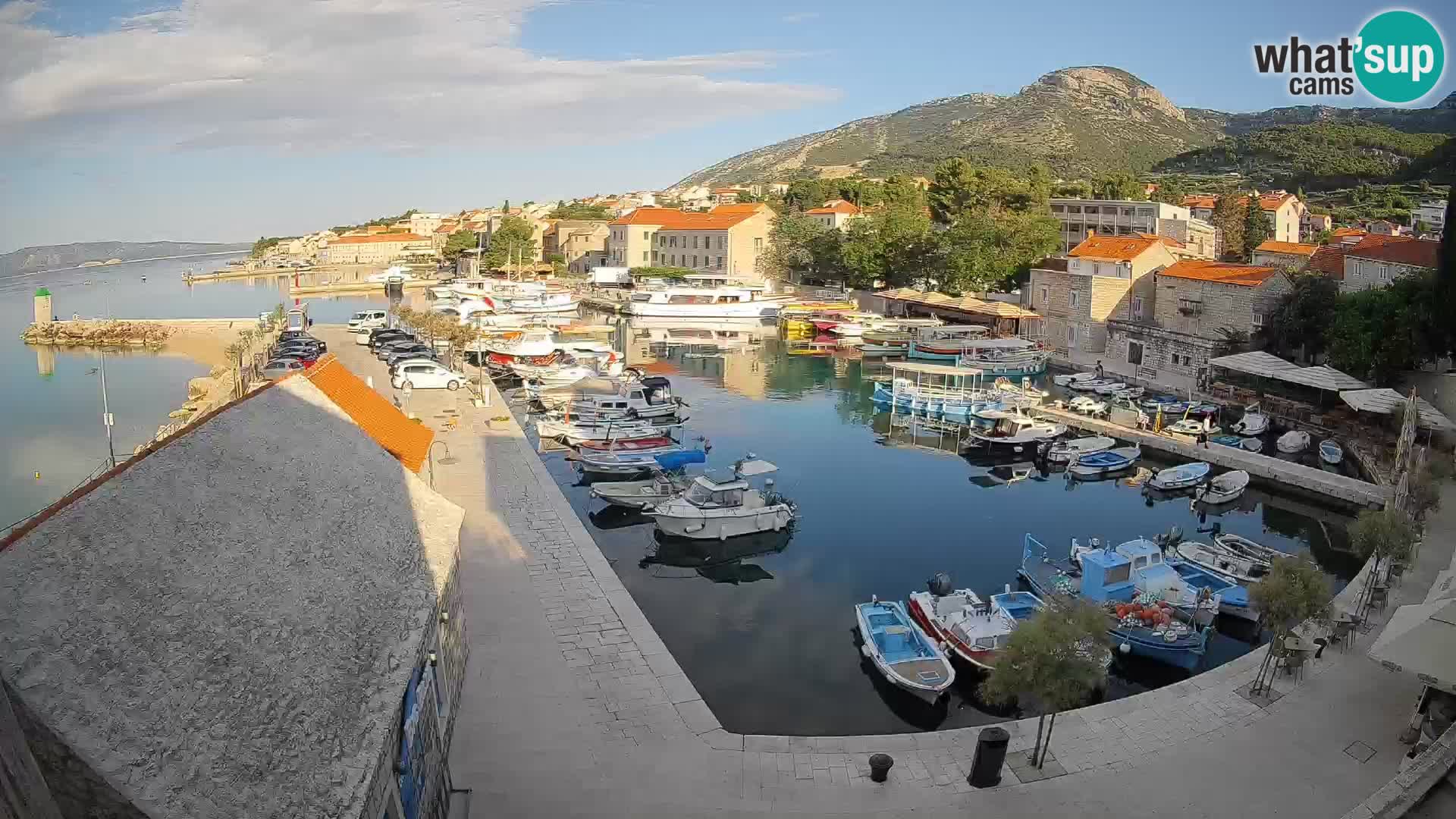 Webcam Bol Harbour – Live View of Bol Riva & Marina