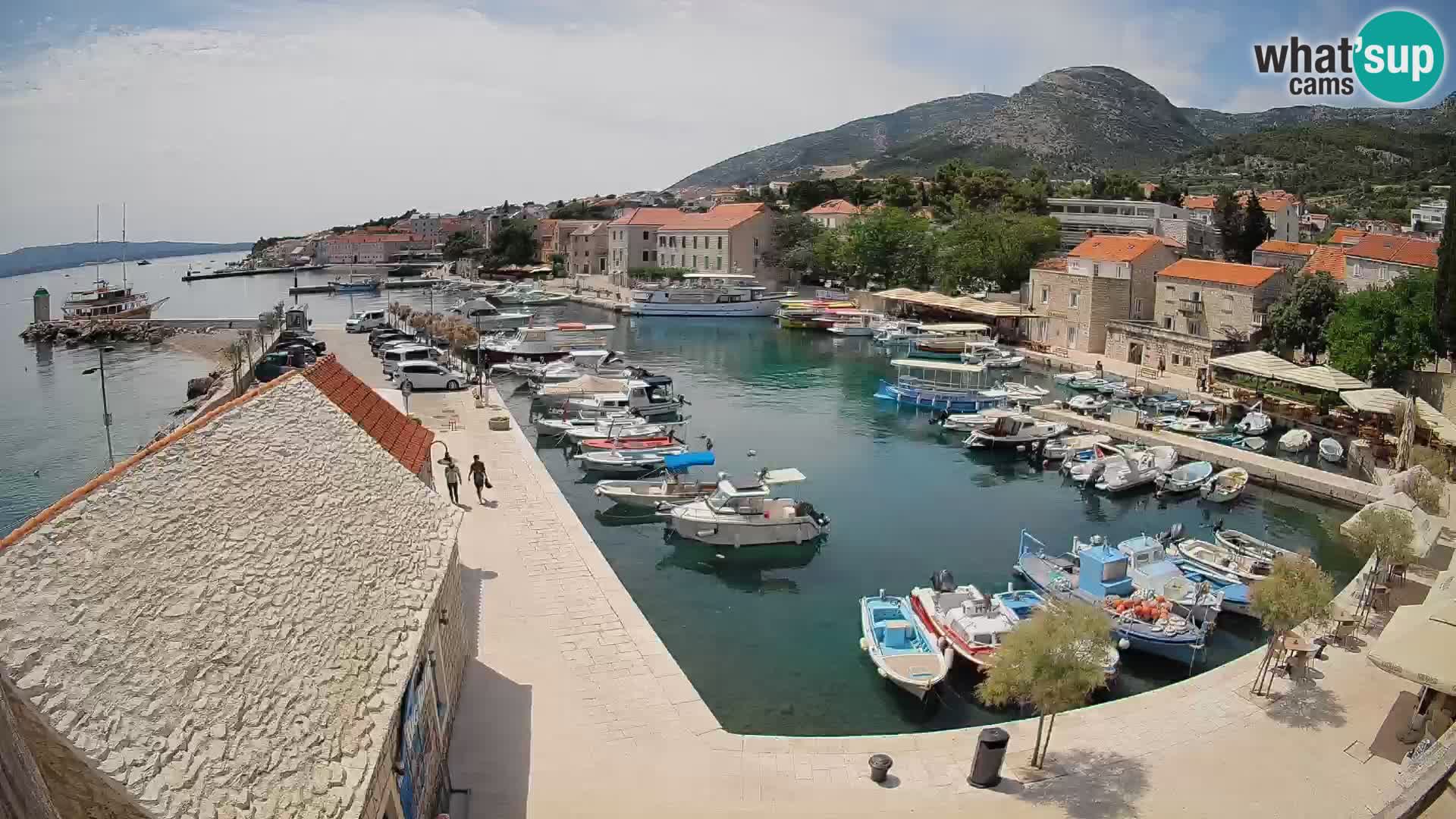 Webcam Bol Harbour – Live View of Bol Riva & Marina