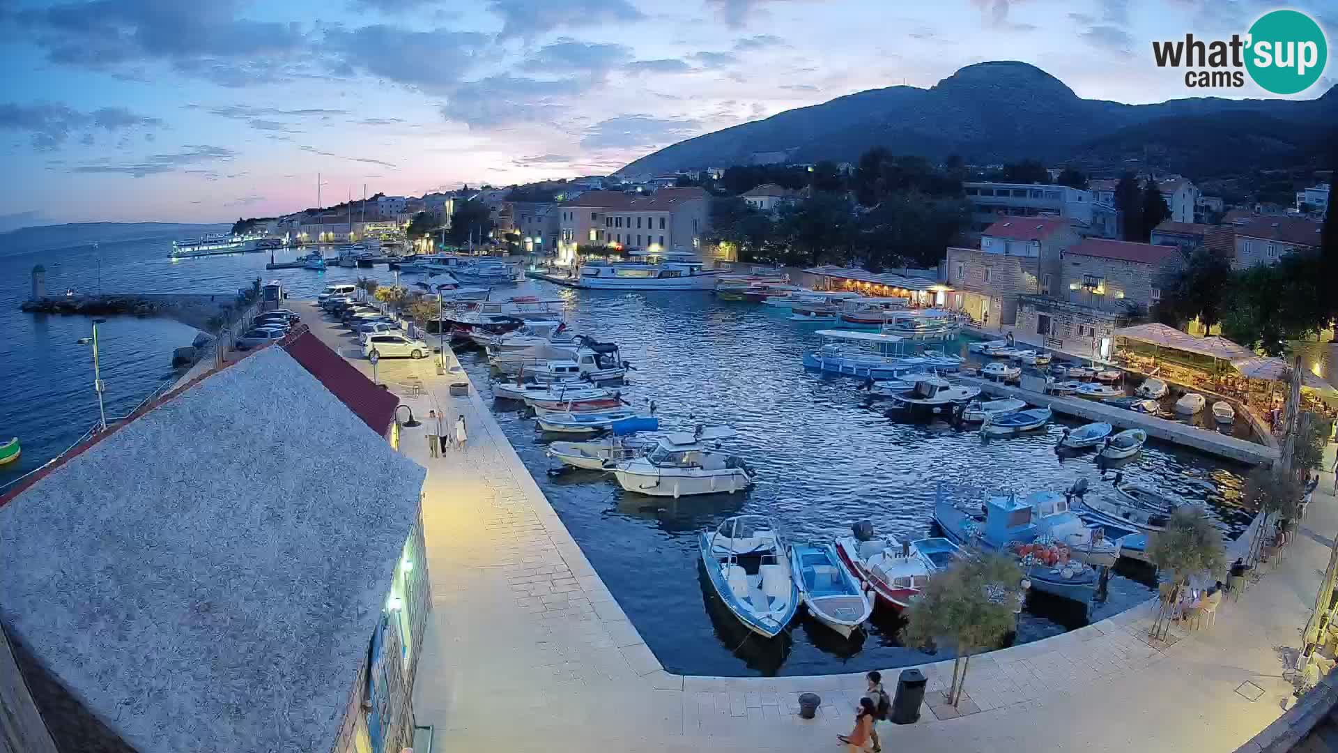 Webcam Bol Harbour – Live View of Bol Riva & Marina