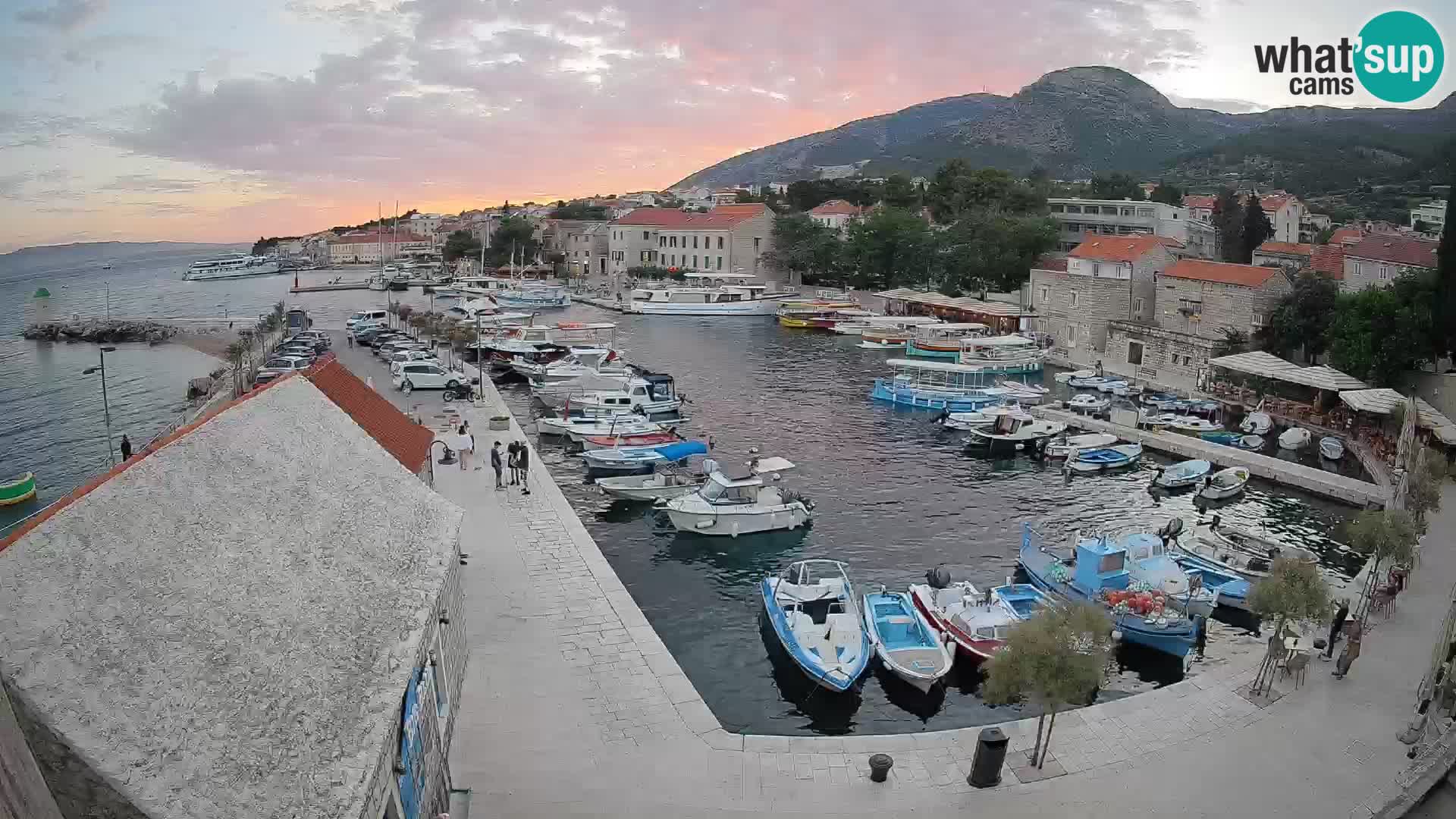 Webcam Bol Harbour – Live View of Bol Riva & Marina