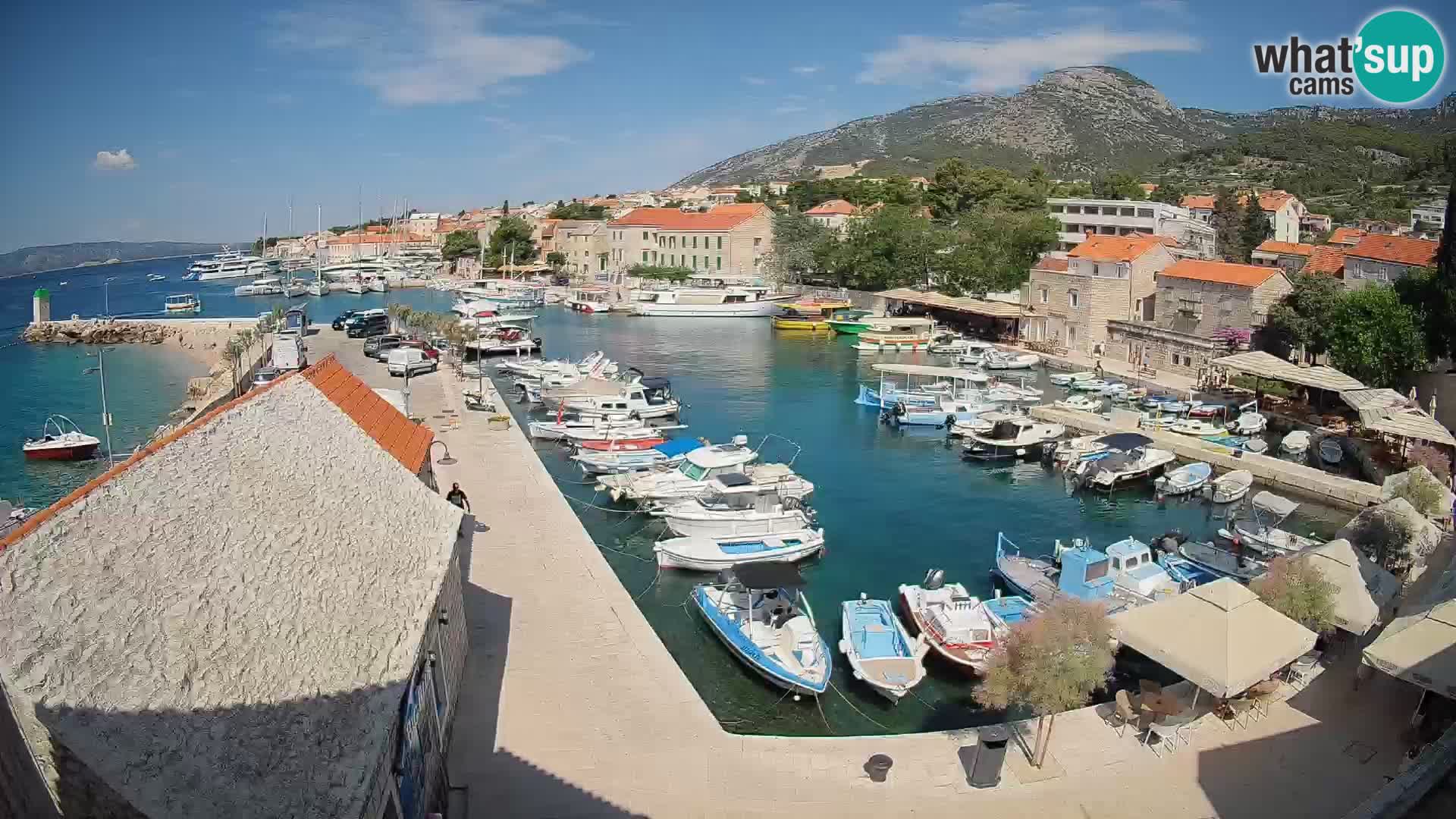 Webcam Bol Harbour – Live View of Bol Riva & Marina