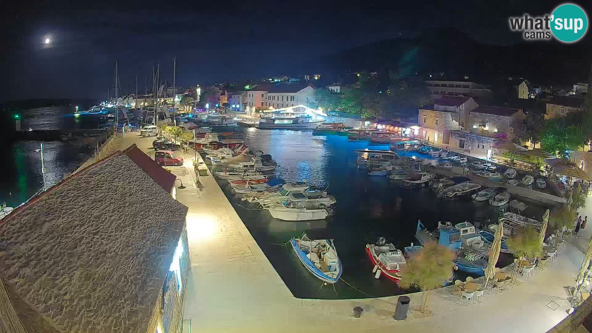 Webcam Bol Harbour – Live View of Bol Riva & Marina
