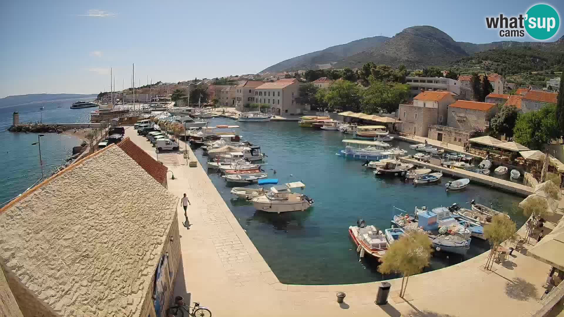 Webcam Bol Hafen – Liveblick auf Bol Riva & Marina