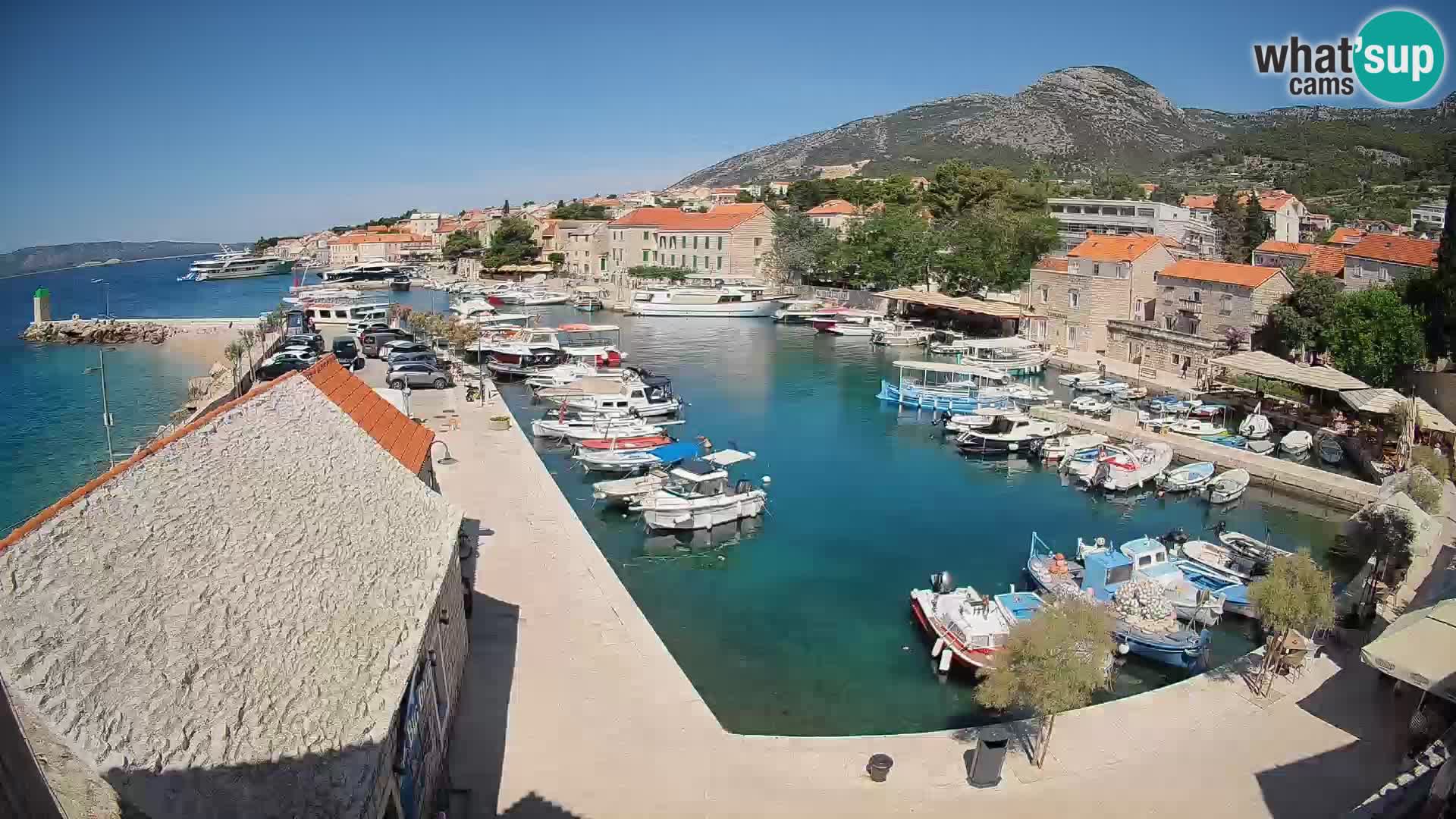 Webcam Bol Harbour – Live View of Bol Riva & Marina