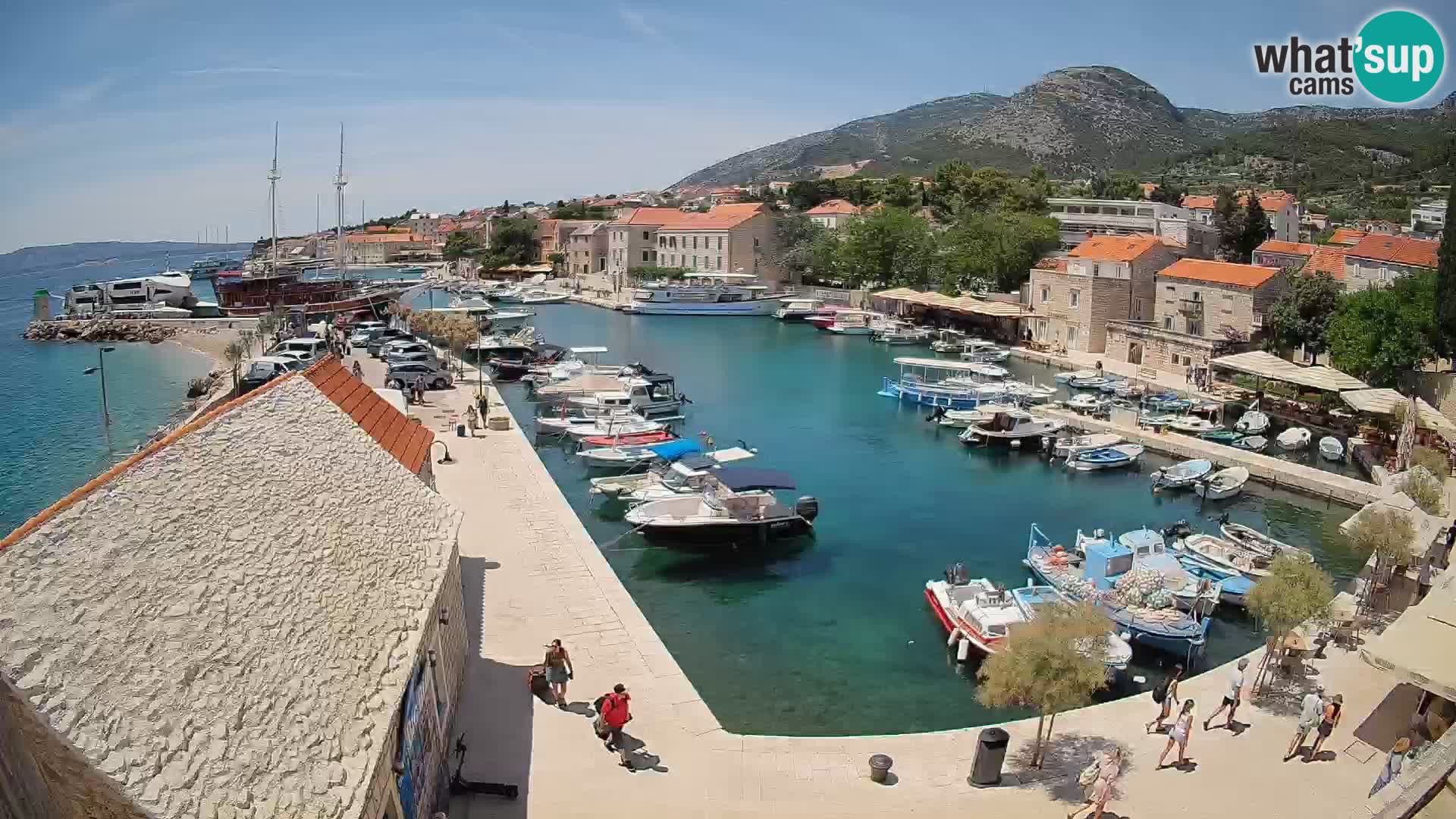 Webcam Bol Harbour – Live View of Bol Riva & Marina