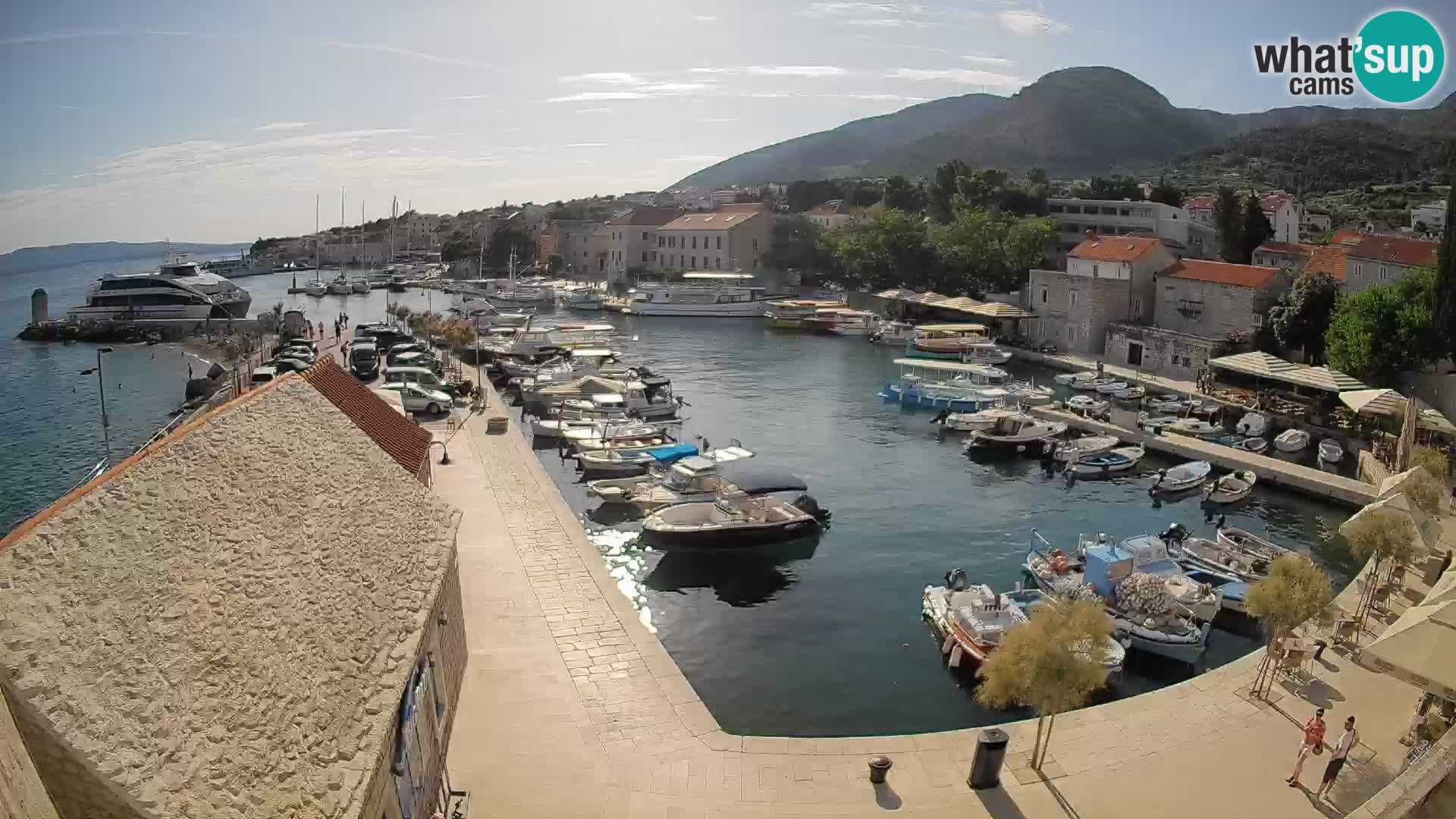 Webcam Bol Hafen – Liveblick auf Bol Riva & Marina