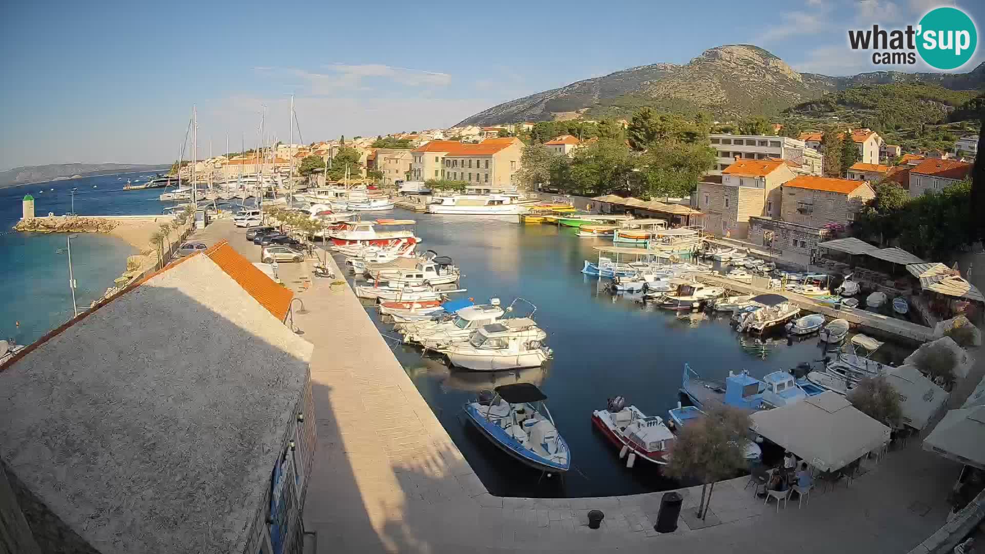 Webcam Bol Harbour – Live View of Bol Riva & Marina