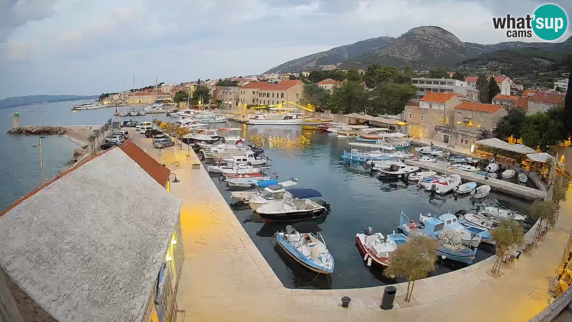 Webcam Bol Harbour – Live View of Bol Riva & Marina