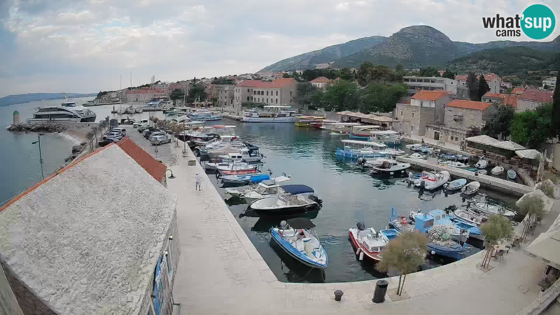 Webcam Bol Harbour – Live View of Bol Riva & Marina