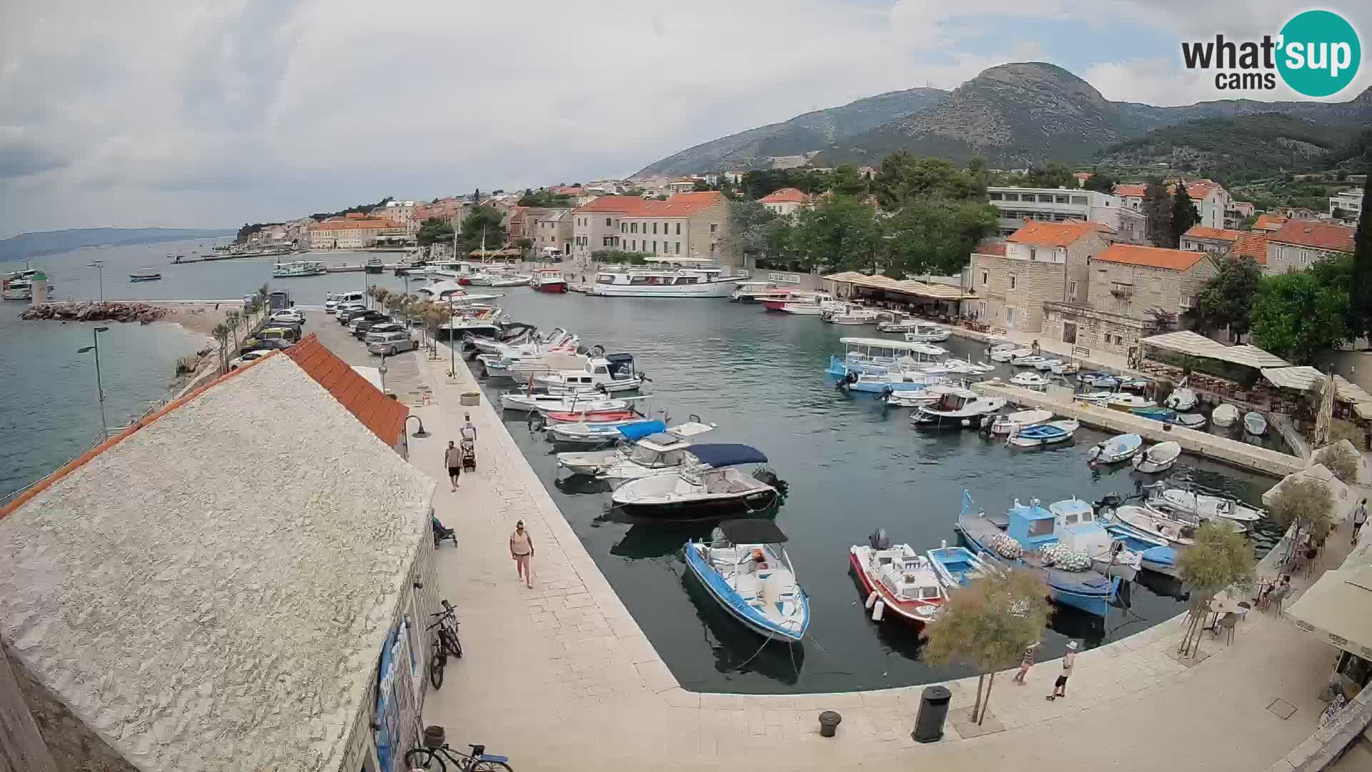 Webcam Bol Harbour – Live View of Bol Riva & Marina