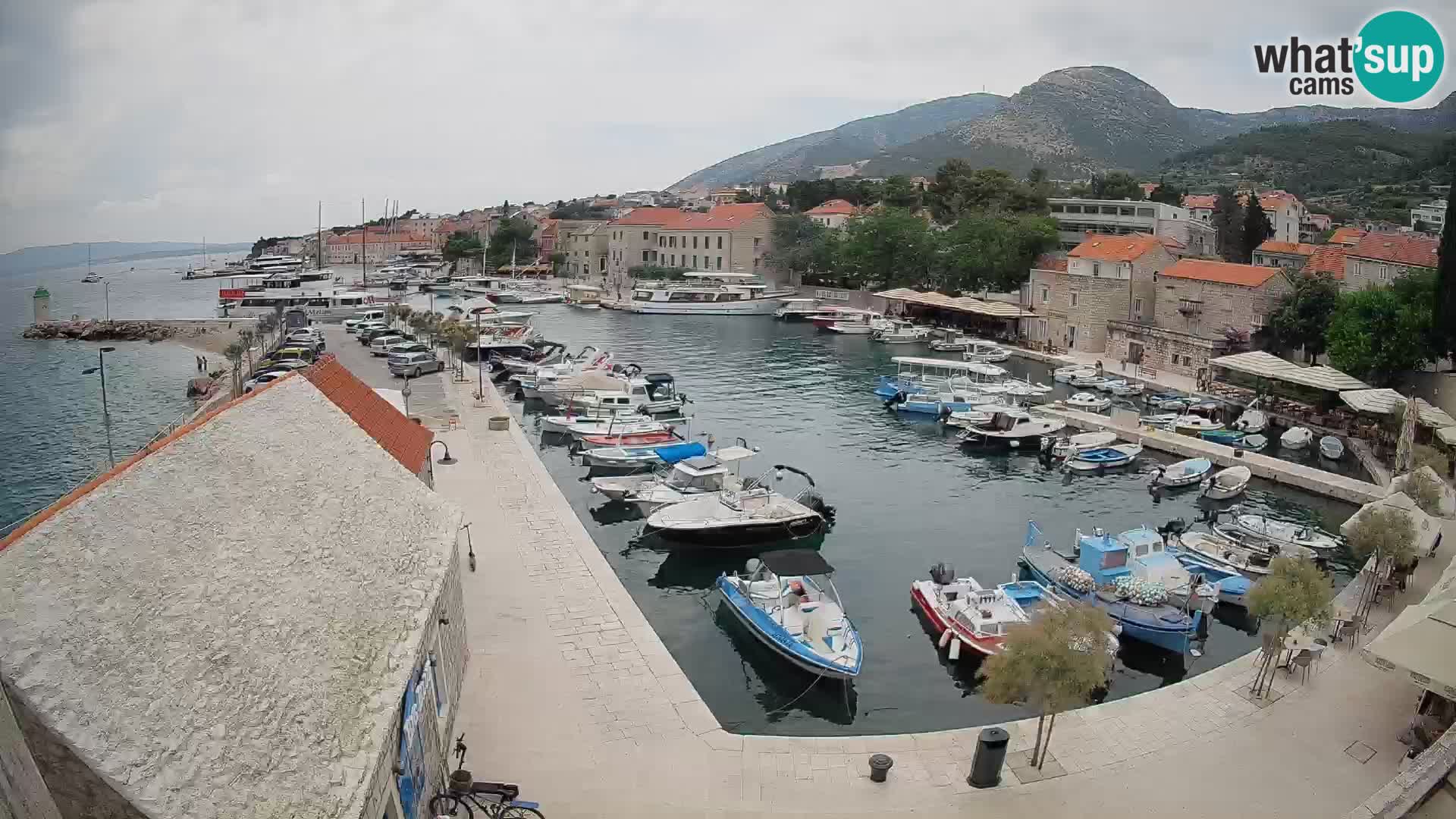 Webcam Bol Harbour – Live View of Bol Riva & Marina
