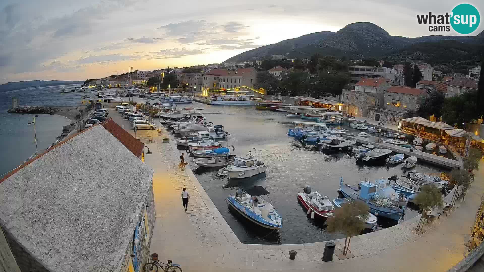 Webcam Bol Hafen – Liveblick auf Bol Riva & Marina