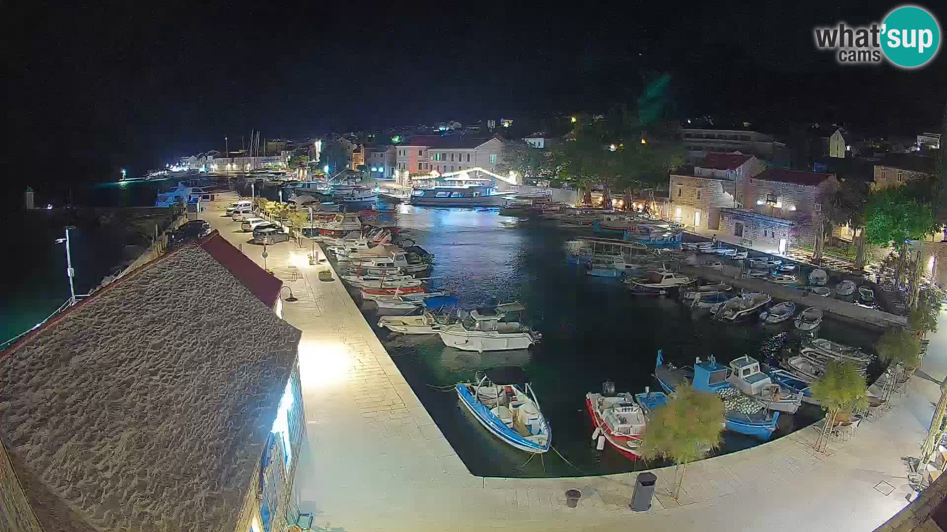 Webcam Bol Harbour – Live View of Bol Riva & Marina