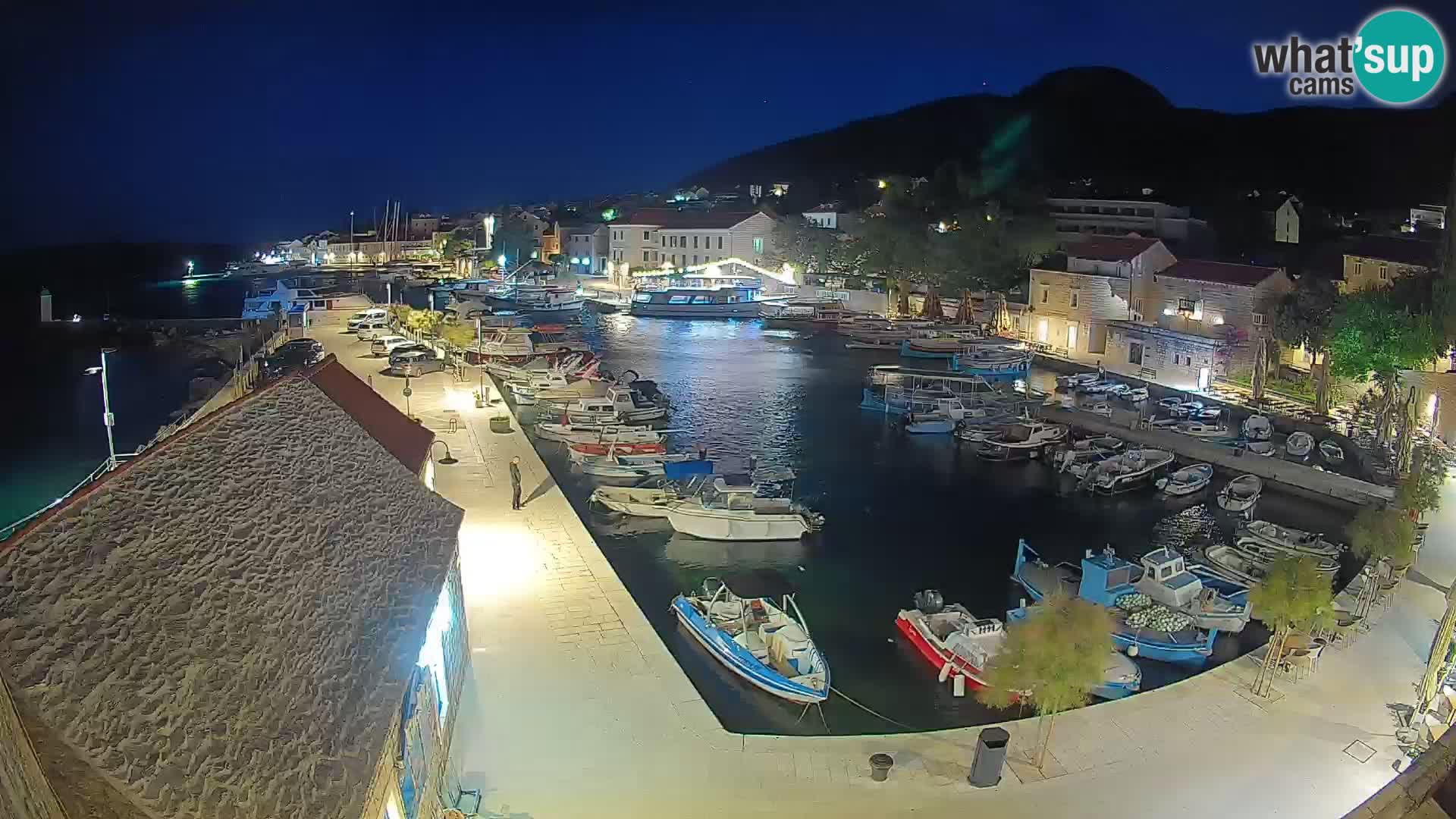 Webcam Bol Harbour – Live View of Bol Riva & Marina