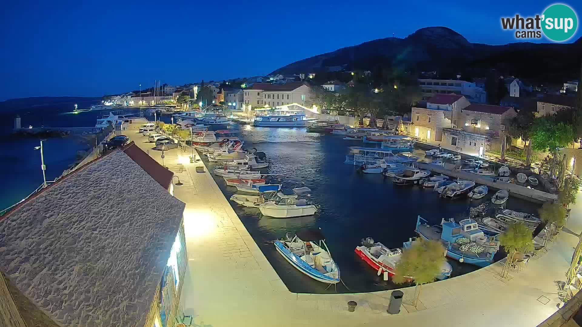 Webcam Bol Harbour – Live View of Bol Riva & Marina
