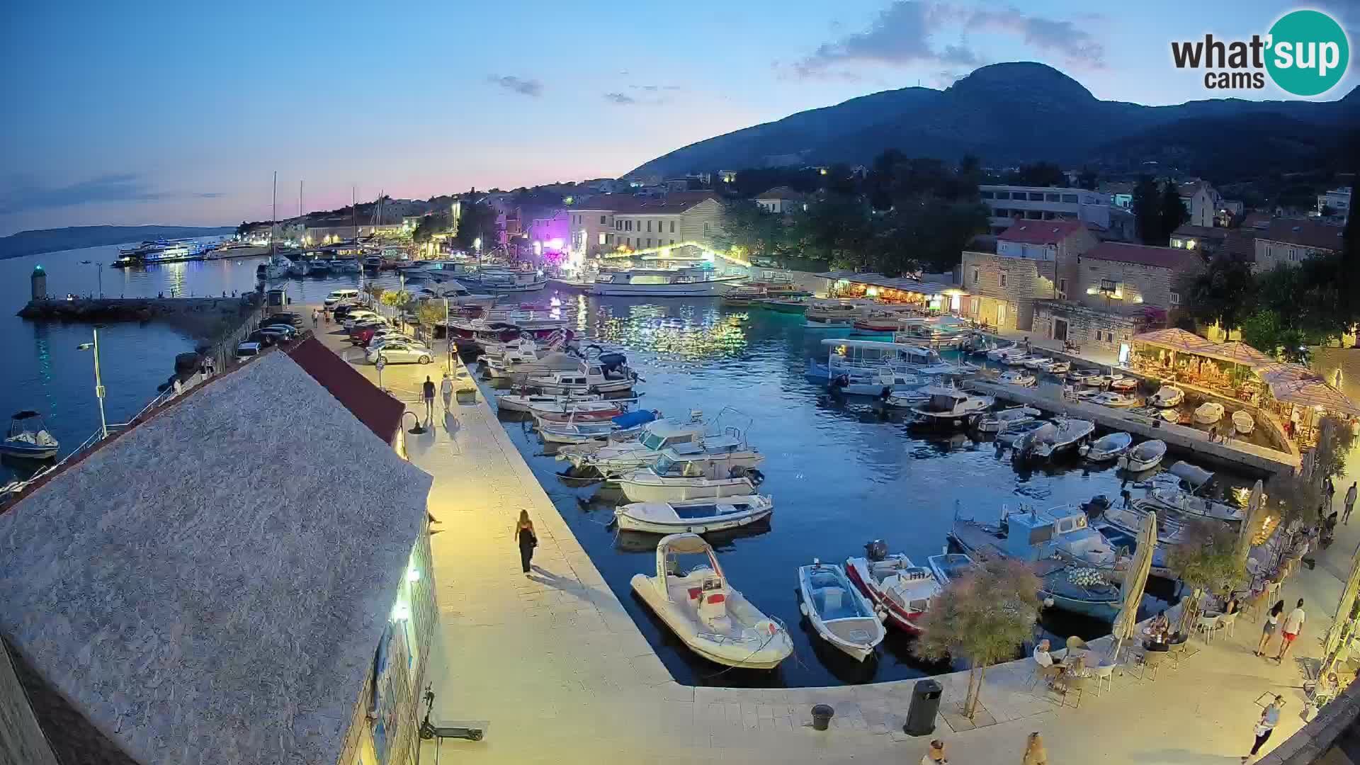 Webcam Bol Hafen – Liveblick auf Bol Riva & Marina