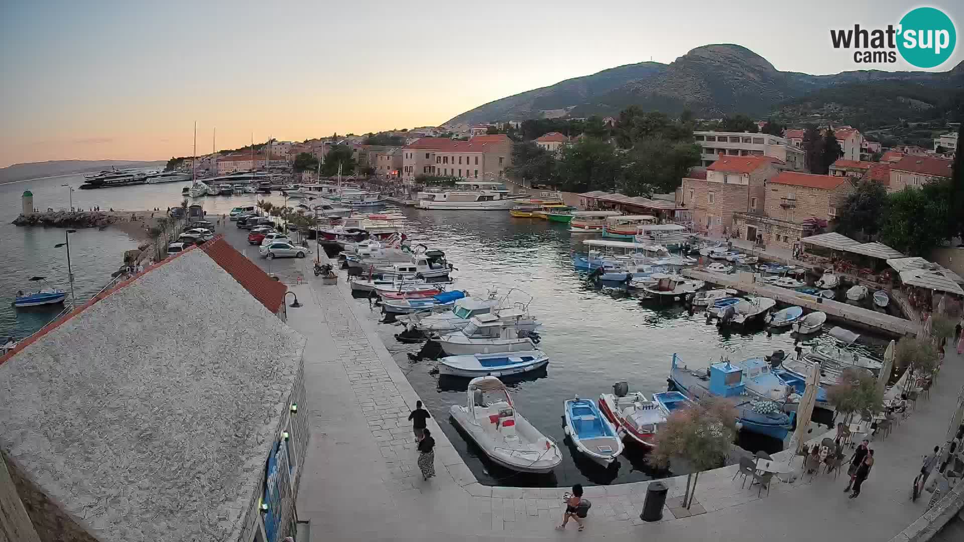 Webcam Bol Harbour – Live View of Bol Riva & Marina