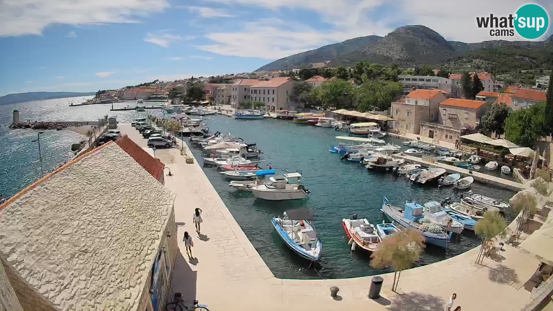 Webcam Bol Harbour – Live View of Bol Riva & Marina