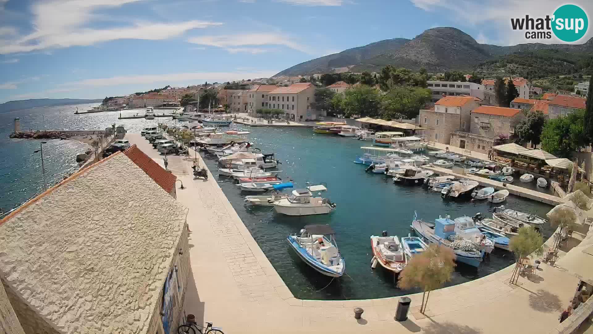 Webcam Bol Harbour – Live View of Bol Riva & Marina