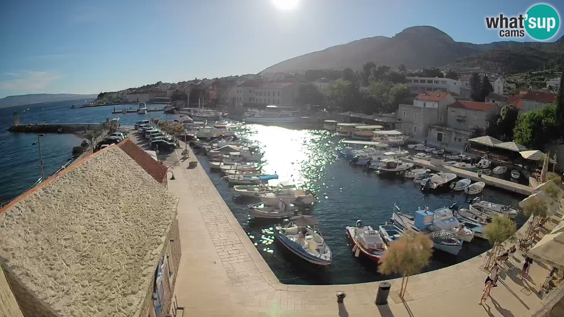 Webcam Bol Hafen – Liveblick auf Bol Riva & Marina