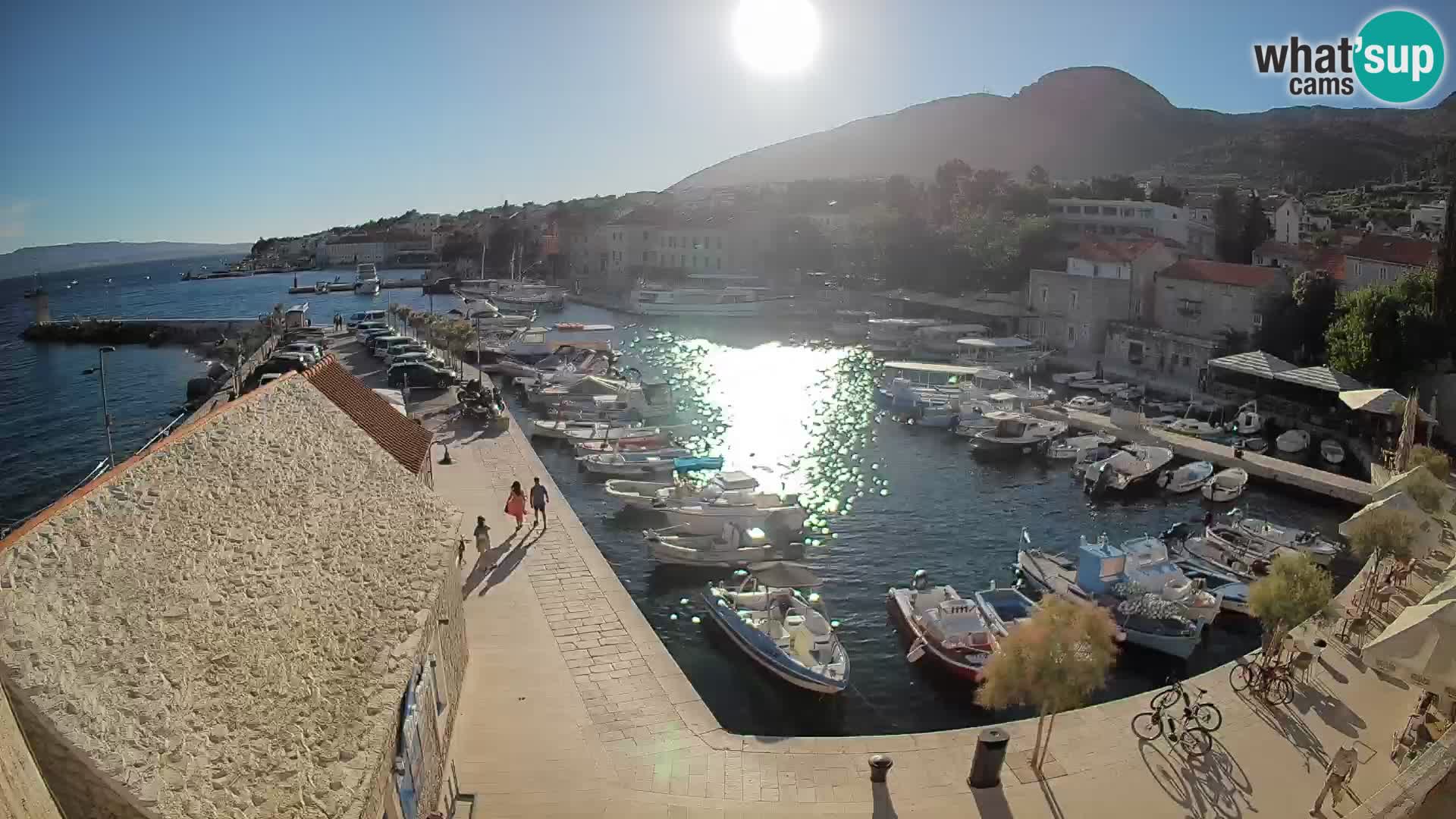 Webcam Bol Harbour – Live View of Bol Riva & Marina